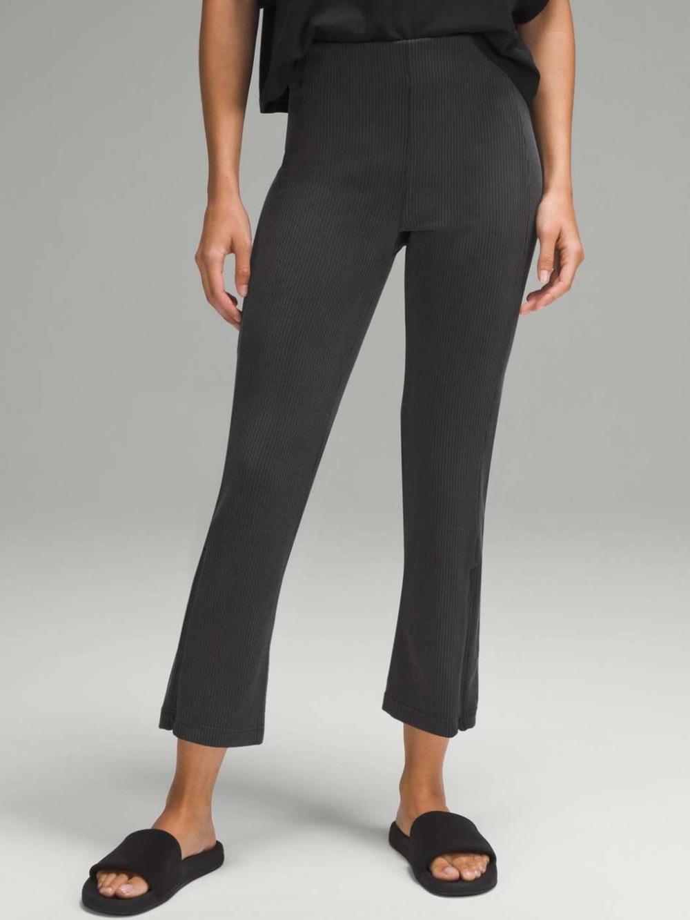 Lululemon Ribbed Softstreme Zip-Leg High-Rise Cropped Pants Size: 10